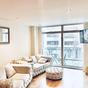 Apartment Luxe Apt In The Heart Of, Dublin