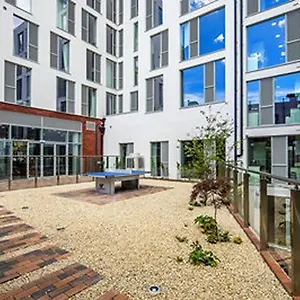 Liv Apartment